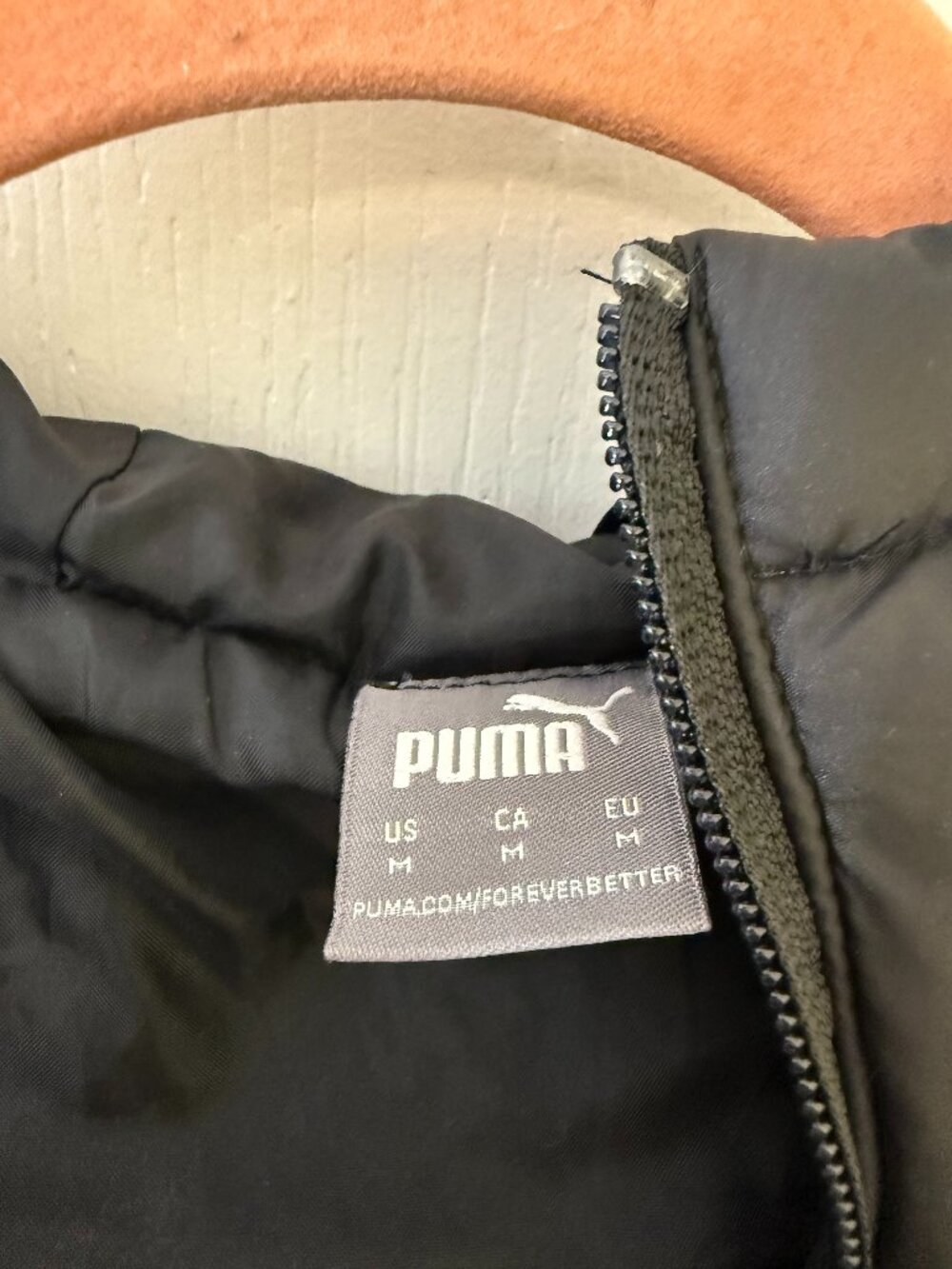 💕 FREE WITH PURCHASE 💕 | Puma Black Hooded Puffer Jacket Size M - Picture 2 of 6